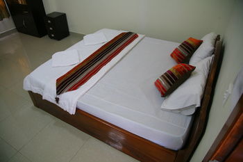 Mk City Hotel Sihanoukville Buitenkant foto