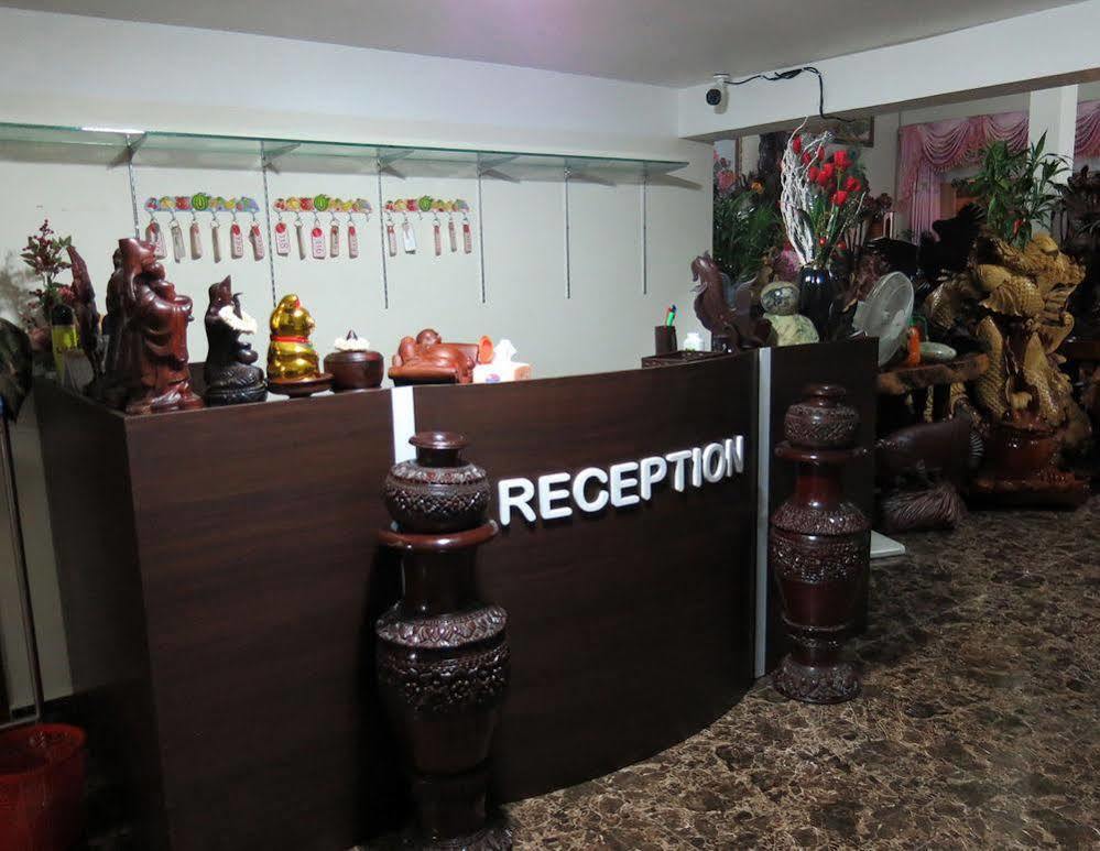 Mk City Hotel Sihanoukville Buitenkant foto